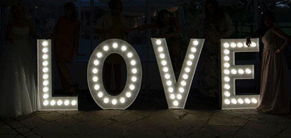 Letras Gigantes,letras gigantes para renta,letras gigantes para eventos sociales,renta de letras gigantes,letras gigantes en renta,